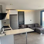 No 22 Aparthotel 3*